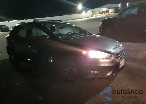 2018 Ford Focus Sel z USA, uszkodzony, nr VIN 304383